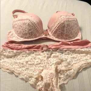 Adore Me matching bra set, 34C push up